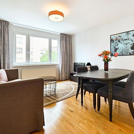 Peaceful Belvedere Apartment In Safe, Quiet & Central Location ウィーン エクステリア 写真