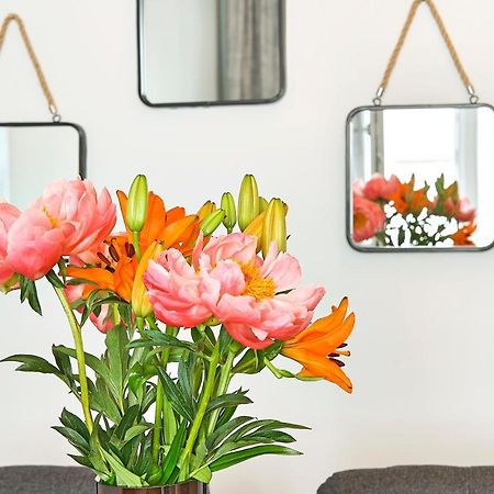Peaceful Belvedere Apartment In Safe, Quiet & Central Location ウィーン エクステリア 写真