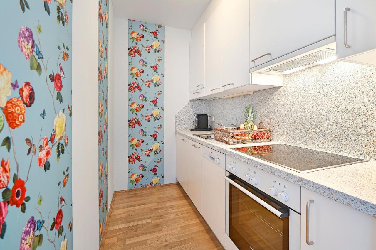 Peaceful Belvedere Apartment In Safe, Quiet & Central Location ウィーン エクステリア 写真